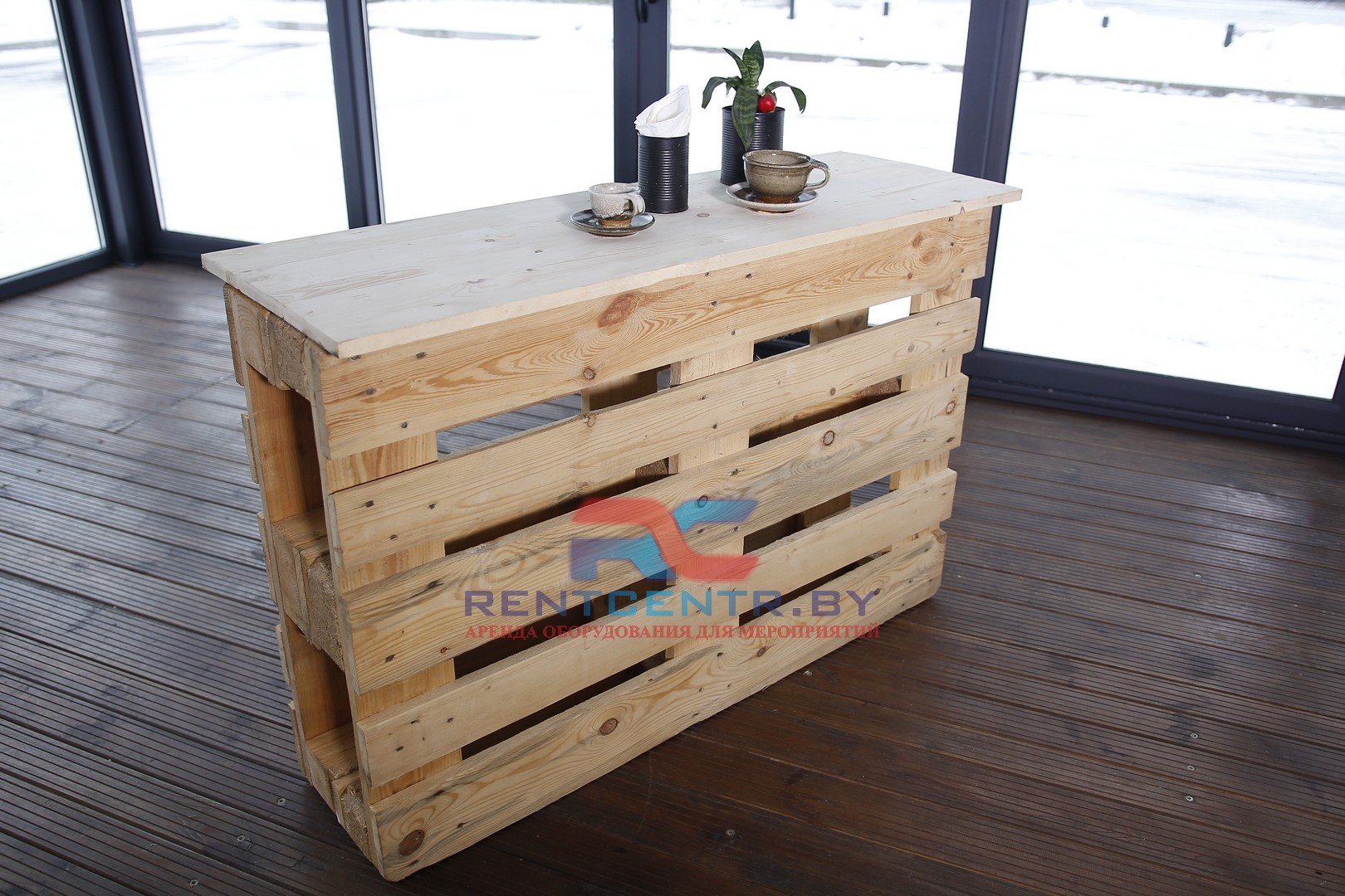 Барная стойка из паллет